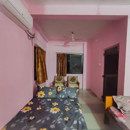 Krishna Homestay Garudeshwar Exterior photo