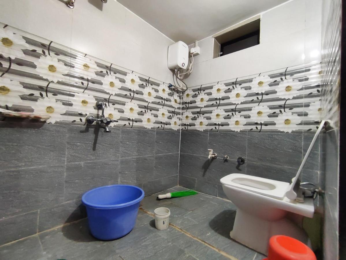 Krishna Homestay Garudeshwar Exterior photo